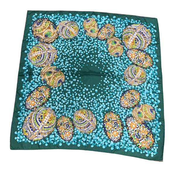 Beautiful Judith Leiber silk Scarf